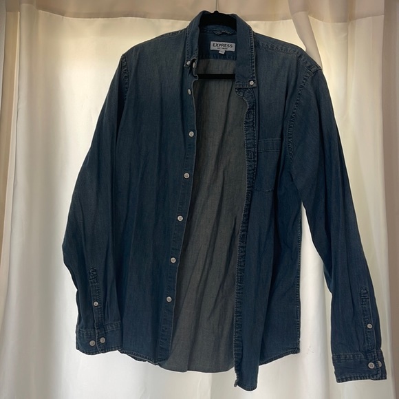 Express Other - Express mens Soft wash shirt